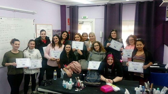 Fotos de las alumnas del curso de uñas de esmalte permanente del día 18/02/18