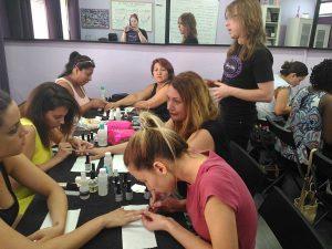 Fotos de las alumnas del curso de esmalte permanente del día 5/8/18 - Con el profe Kilian