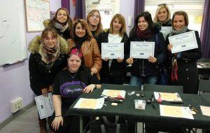 Foto con las alumnas del curso de extensión de pestañas del día 02/12/18