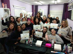 Foto de las alumnas del curso de uñas de gel y acrílico del día 27/01/19