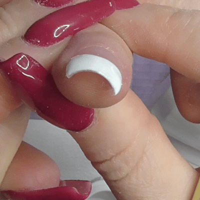 Imagen curva c de una estructura de uñas artificiales